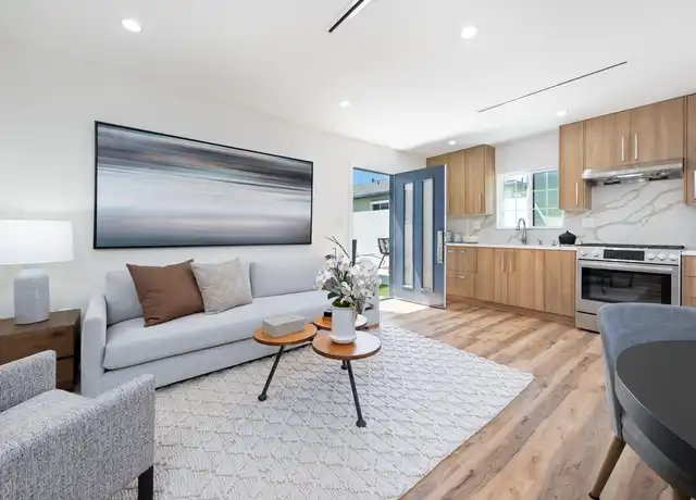 Property at 3978 McLaughlin Ave, Los Angeles, CA, 90066, 2 beds, 1 bath, [object Object]