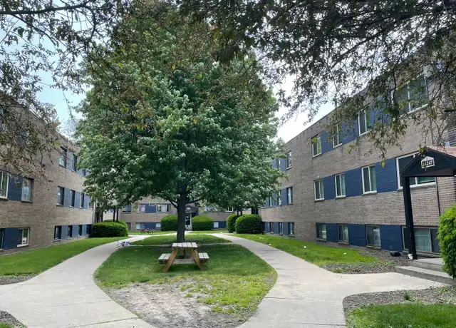 Property at 14411 Triskett Rd Unit L103, Cleveland, OH, 44111, 2 beds, 1 bath, [object Object]