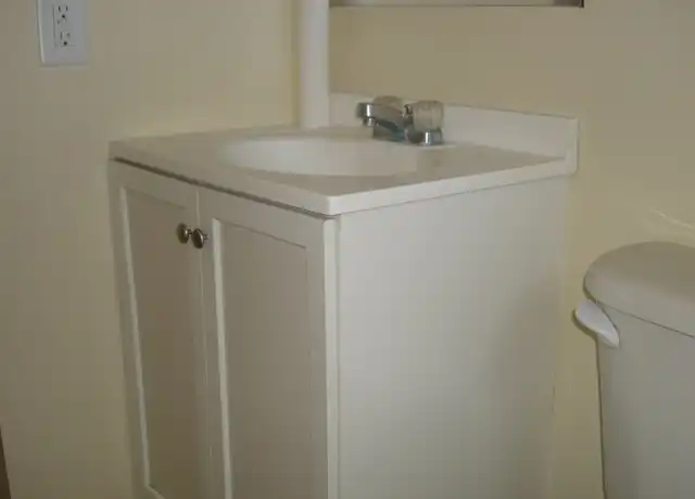 Property at 15000 Westminister Ave Apt B, Clearwater, FL, 33760, 2 beds, 1 bath, [object Object]