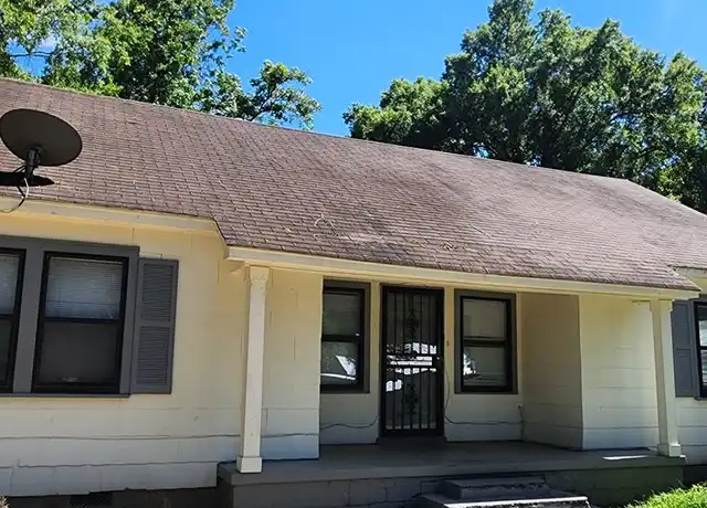 Property at 305 Hightower St, Sardis, MS, 38666, 3 beds, 2 baths, [object Object]