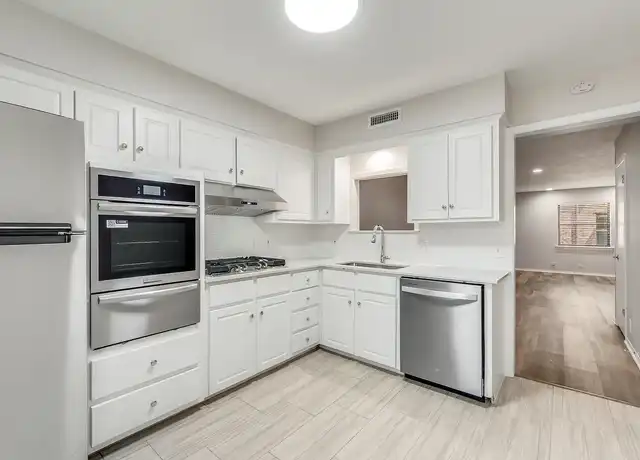 Property at 3434 McFarlin Blvd, Dallas, TX, 75205, 2 beds, 1 bath, [object Object]