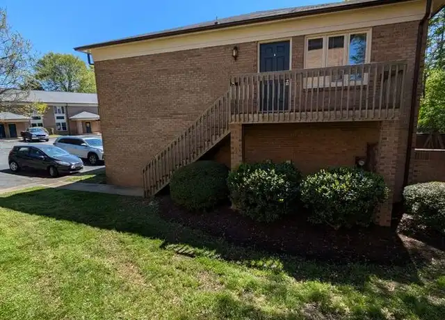 Property at 3900 N Center St Unit 7, Hickory, NC, 28601, 1 bed, 1 bath, [object Object]