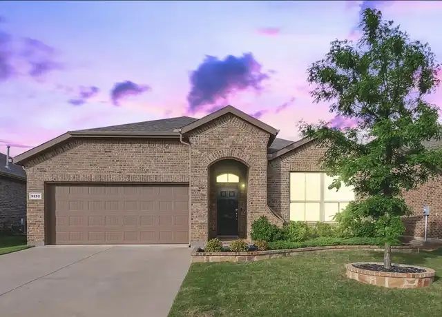 Property at 9252 Flying Eagle Ln, Fort Worth, TX, 76131, 4 beds, 2 baths, [object Object]