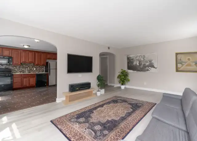 Property at 4991 Parkside Ave N Unit 2, Philadelphia, PA, 19131, 2 beds, 1 bath, [object Object]