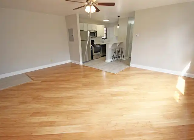 Property at 6201 Fifth Ave Unit C-2, Pittsburgh, PA, 15232, 2 beds, 1 bath, [object Object]