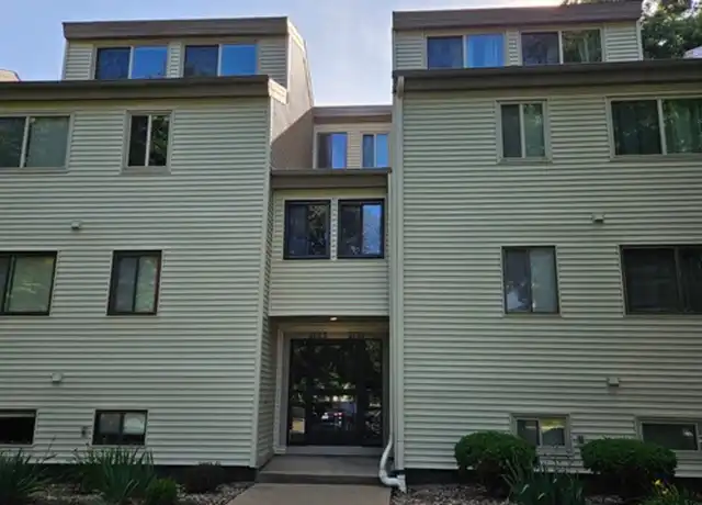 Property at 2123 Melrose Dr Unit B, Champaign, IL, 61820, 2 beds, 1 bath, [object Object]