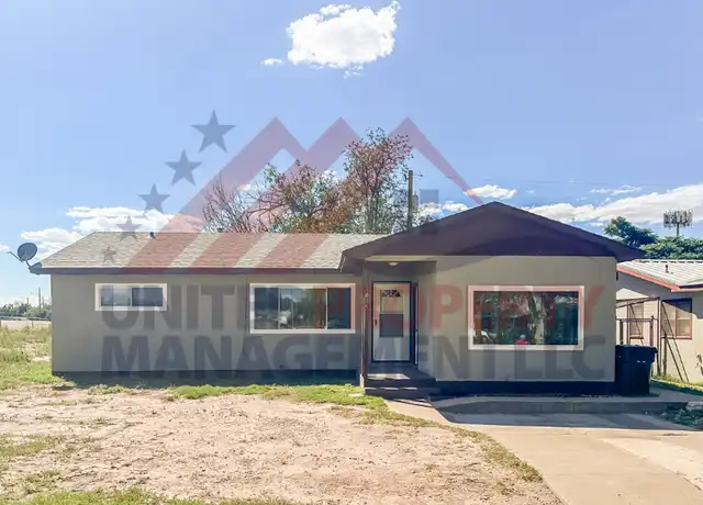 Property at 1015 Walter St, Carlsbad, NM, 88220, 4 beds, 2 baths, [object Object]