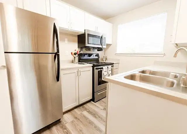 Property at Cambridge on Seventh - 737 7th St SE, Puyallup, WA, 98372, 1 bed, 1 bath, [object Object]