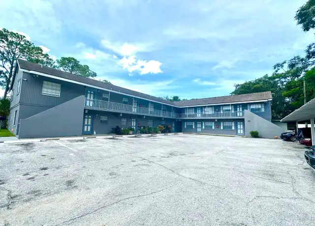 Property at 400 N Hawley St #9, Eustis, FL, 32726, 2 beds, 1 bath, [object Object]