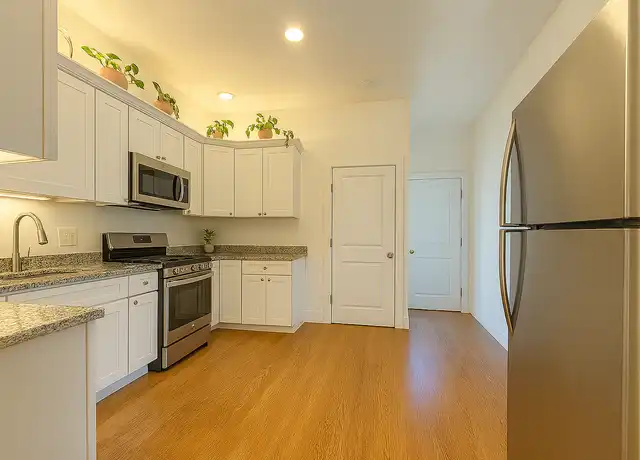 Property at 14 Creighton St Unit 1, Jamaica Plain, MA, 02130, 2 beds, 1 bath, [object Object]