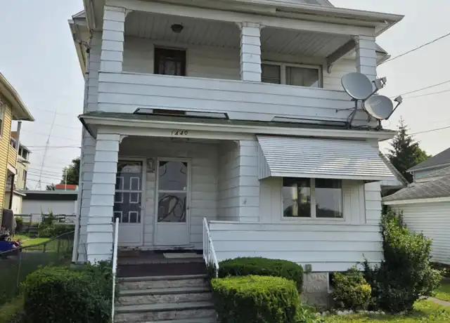 Property at 1440 Thackery St Apt 1, Scranton, PA, 18504, 2 beds, 1 bath, [object Object]
