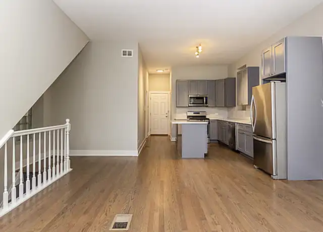 Property at 723 N Ada St Unit 1F, Chicago, IL, 60642, 3 beds, 2 baths, [object Object]