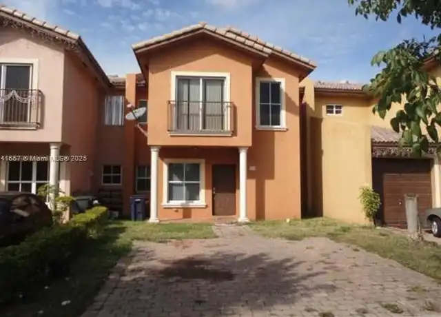 Property at 650 SW 7th Ter, Homestead, FL, 33034, 3 beds, 2.5 baths, [object Object]