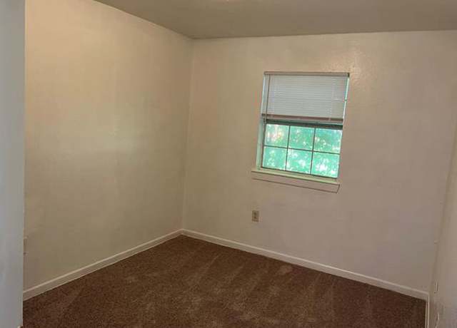Photo of 612 Luxton St Unit 102, Fort Worth, TX 76104