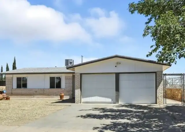 Property at 2900 Roy Pace Dr, El Paso, TX, 79936, 3 beds, 2 baths, [object Object]
