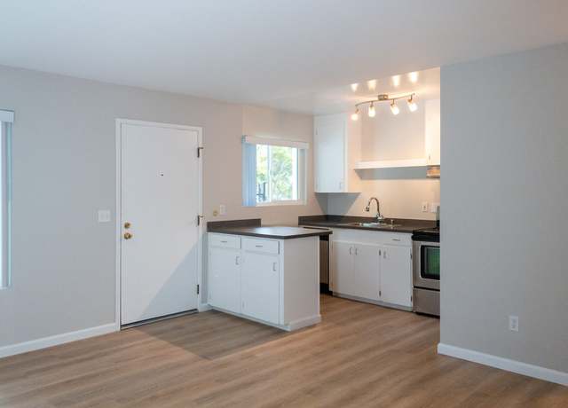 Photo of 11 S Knoll Rd Unit 5, Mill Valley, CA 94941