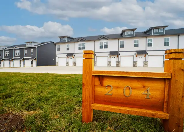 Property at 204 Drayton Dr Unit D, Clarksville, TN, 37042, 2 beds, 2.5 baths, [object Object]