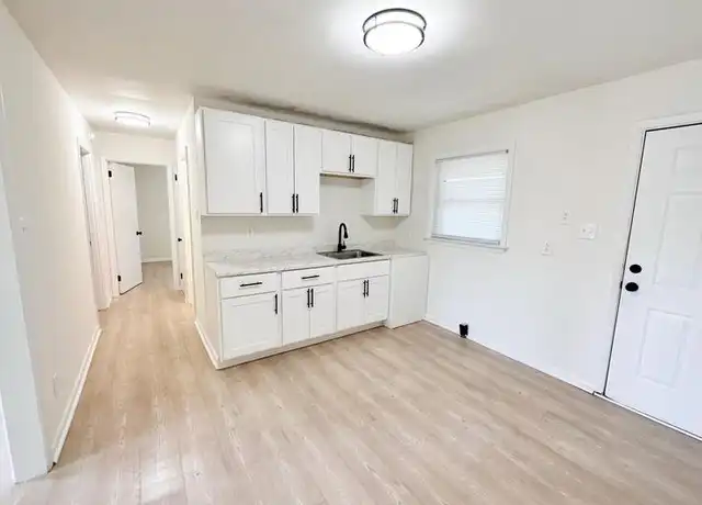 Property at 815 Dana Pl Unit A, Greensboro, NC, 27406, 2 beds, 1 bath, [object Object]