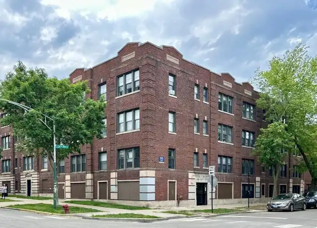 Property at 7000 N Paulina St, Chicago, IL, 60626, 2 beds, 1 bath, [object Object]