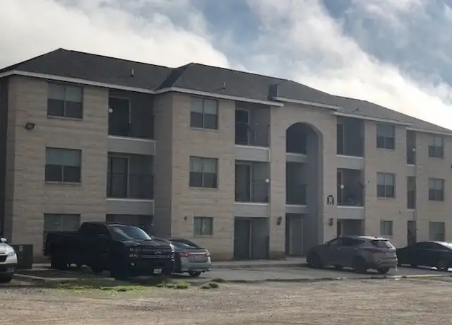 Property at 112 Lone Oak Dr, Floresville, TX, 78114, 1 bed, 1 bath, [object Object]