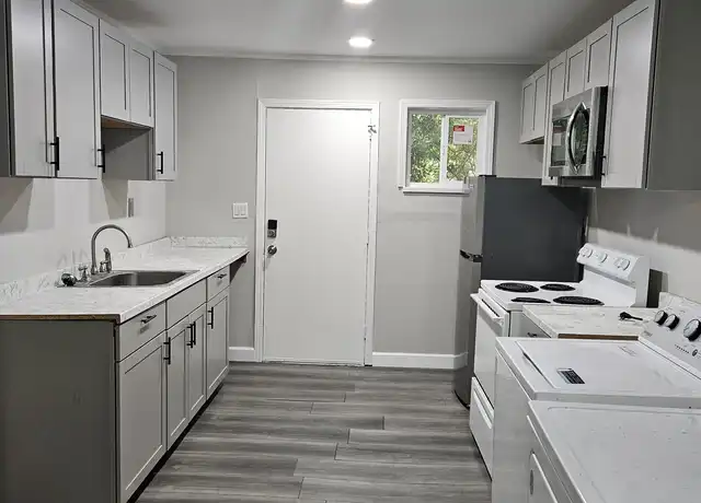 Property at 105 King St Unit 105, Fort Valley, GA, 31030, 2 beds, 1 bath, [object Object]