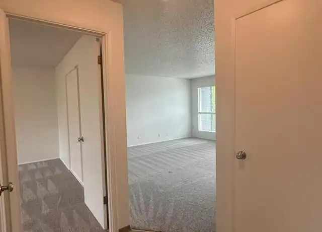 Property at 4209 30th Ave SW Unit 202, Seattle, WA, 98126, 1 bed, 1 bath, [object Object]