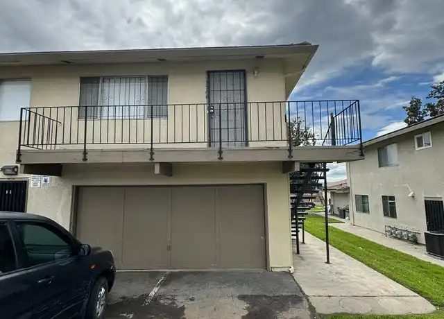 Property at 3500 Rainbow Ln, Highland, CA, 92346, 2 beds, 1 bath, [object Object]