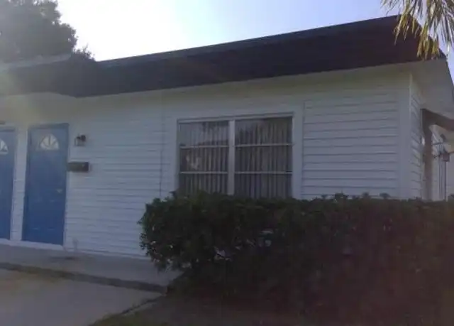 Property at 10 Tangelo Ct, Lehigh Acres, FL, 33936, 2 beds, 2 baths, [object Object]