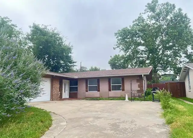 Property at 806 Woodland Way, Richardson, TX, 75080, 4 beds, 3 baths, [object Object]