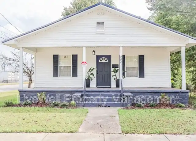 Property at 1005 6th Pl, Birmingham, AL, 35214, 3 beds, 2 baths, [object Object]