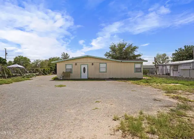 Property at 3879 John Christopher Dr Unit B, El Paso, TX, 79938, 2 beds, 1 bath, [object Object]
