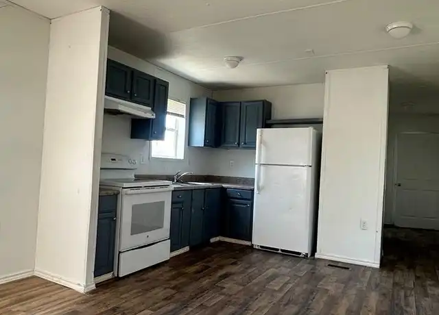 Property at 6600 N Dixie Blvd Unit B, Odessa, TX, 79762, 3 beds, 1 bath, [object Object]