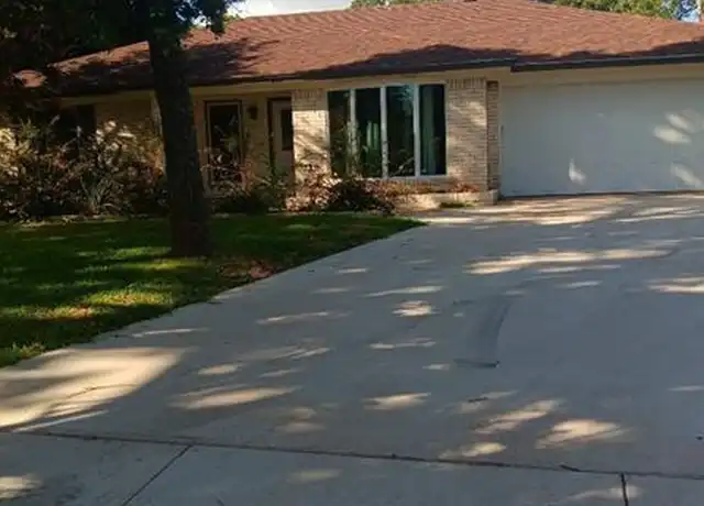 Property at 4001 Sumac Ct, Arlington, TX, 76017, 4 beds, 2 baths, [object Object]