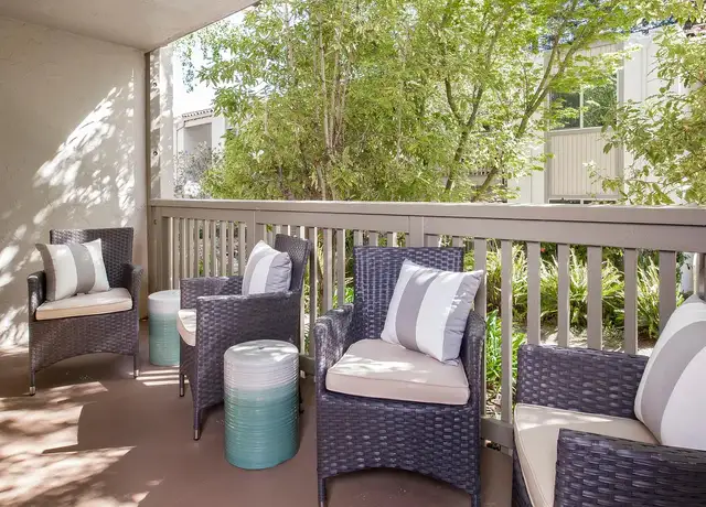 Photo of 100 Buckingham Dr, Santa Clara, CA 95051