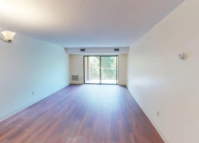Property at 70 Centre St Unit 7E, Brookline, MA, 02446, 1 bed, 1 bath, [object Object]