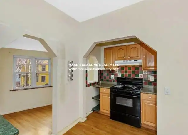 Property at 51 Creighton St, Jamaica Plain, MA, 02130, 5 beds, 2 baths, [object Object]