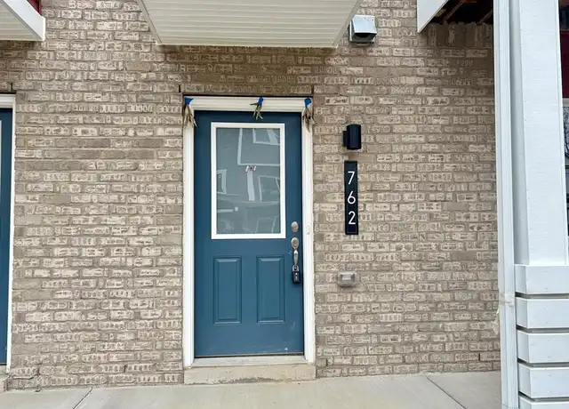 Property at 762 Huntley Ln, Troy, MI, 48085, 3 beds, 2.5 baths, [object Object]