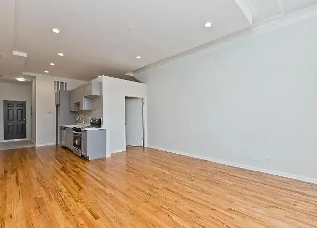 Property at 823 N Damen Ave, Chicago, IL, 60622, 1 bed, 1 bath, [object Object]