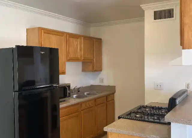 Property at 2715 W Tuckey Ln Unit 4, Phoenix, AZ, 85017, 2 beds, 1 bath, [object Object]