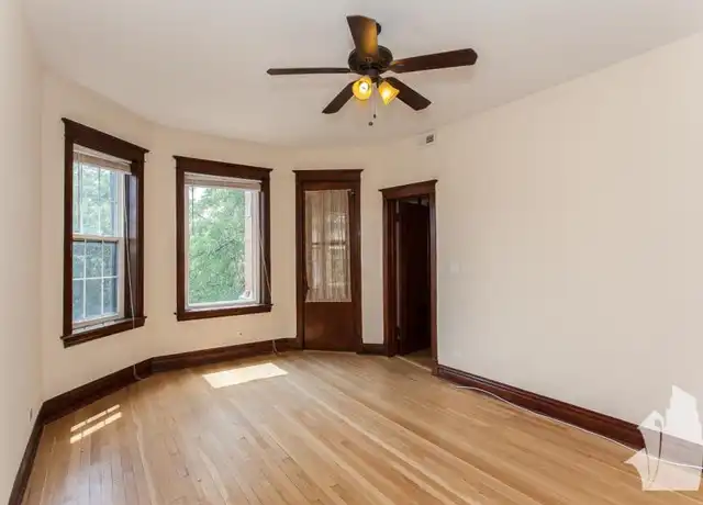 Property at 1436 W Addison St, Chicago, IL, 60613, 2 beds, 1 bath, [object Object]