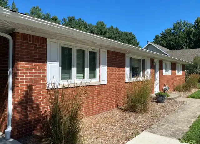 Property at 6057 N 300 E, Leesburg, IN, 46538, 3 beds, 1.5 baths, [object Object]