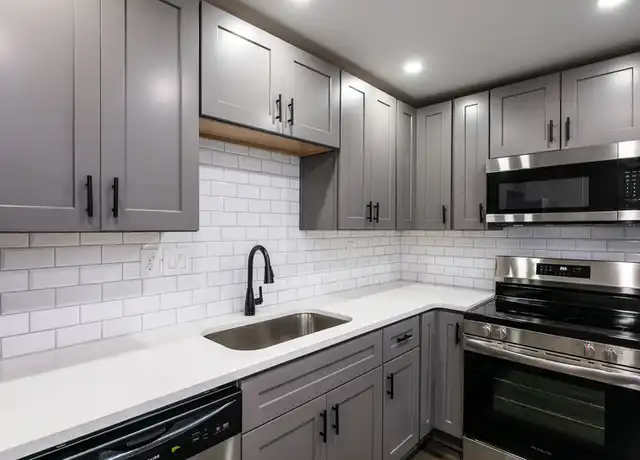 Property at 1861 Lyle Ave Unit 2, Atlanta, GA, 30337, 2 beds, 2 baths, [object Object]