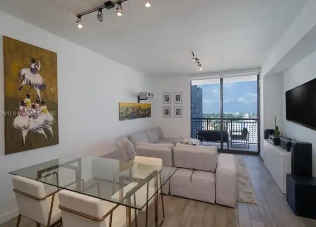 Property at 999 SW 1st Ave, Miami, FL, 33130, 1 bed, 1 bath, [object Object]