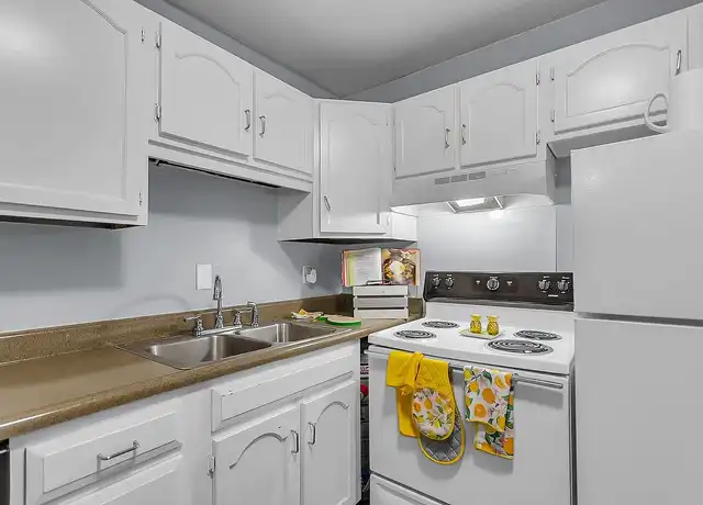 Property at Donaree Village - 6701 Dorchester Rd, North Charleston, SC, 29418, 1-2 bed, 1 bath, [object Object]