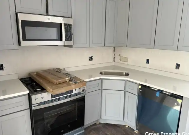 Property at 12 Hunting St, Cambridge, MA, 02141, 2 beds, 1 bath, [object Object]