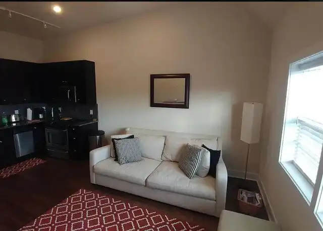 Property at 216 21st St NE #4, Washington, DC, 20002, 1 bed, 2 baths, [object Object]
