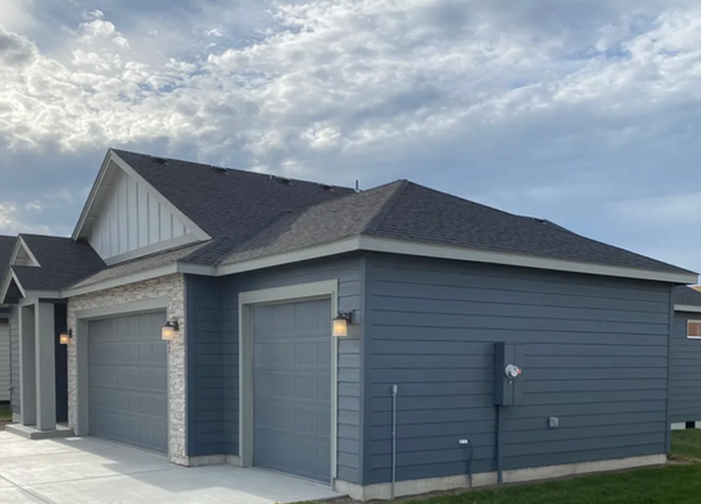 Photo of 4742 W Hawk St, Moses Lake, WA 98837