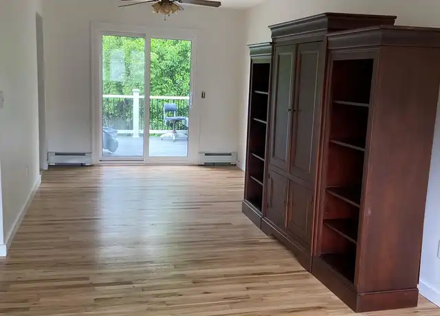 Property at 2077 Feuereisen Ave, Ronkonkoma, NY, 11779, 3 beds, 2 baths, [object Object]