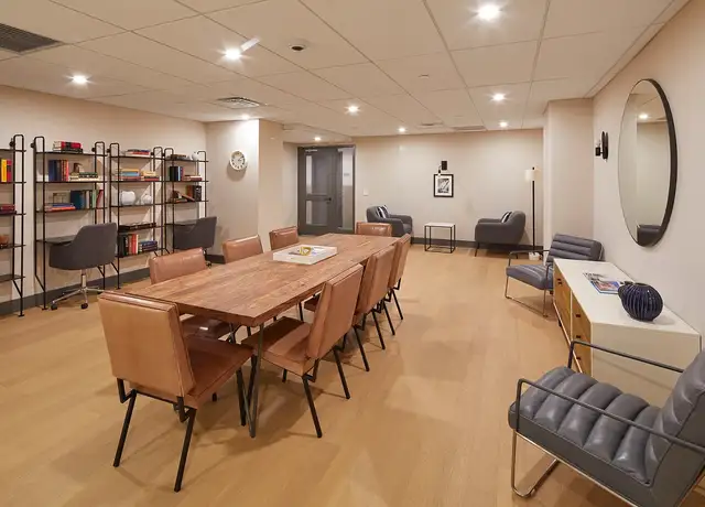 Photo of 150 E 34th St, New York, NY 10016