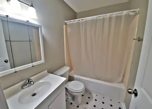 Property at 1057 N Main St Unit 12, Arab, AL, 35016, 2 beds, 1 bath, [object Object]